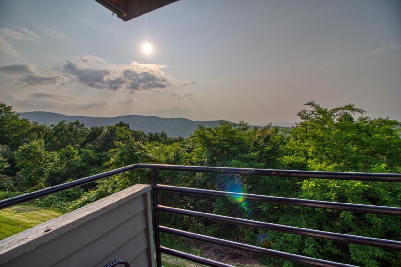 Breathtaking Sunsets, Views, Pool, Heaven Awaits! Villa Gatlinburg Ngoại thất bức ảnh